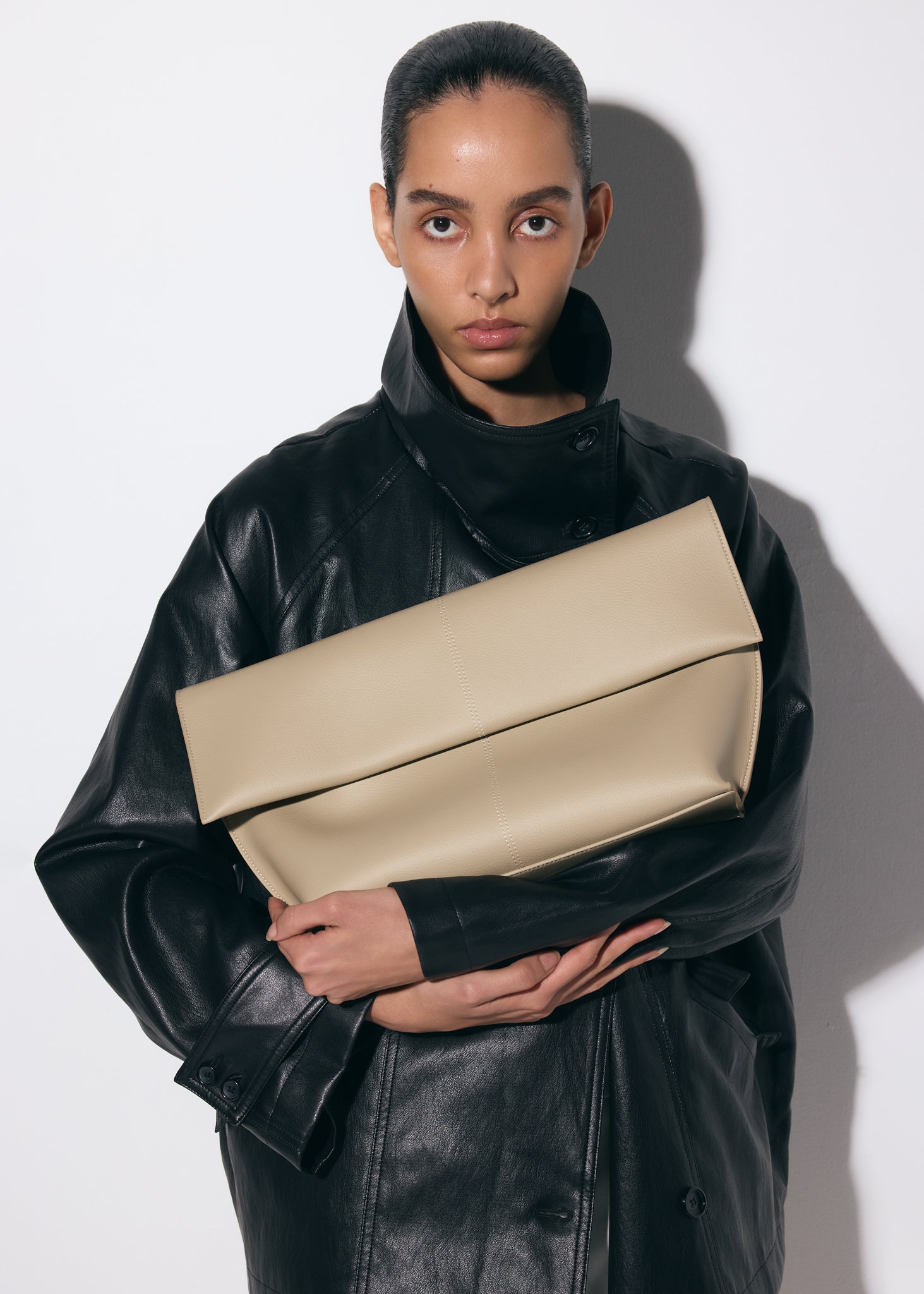 Seamed Clutch Sand
