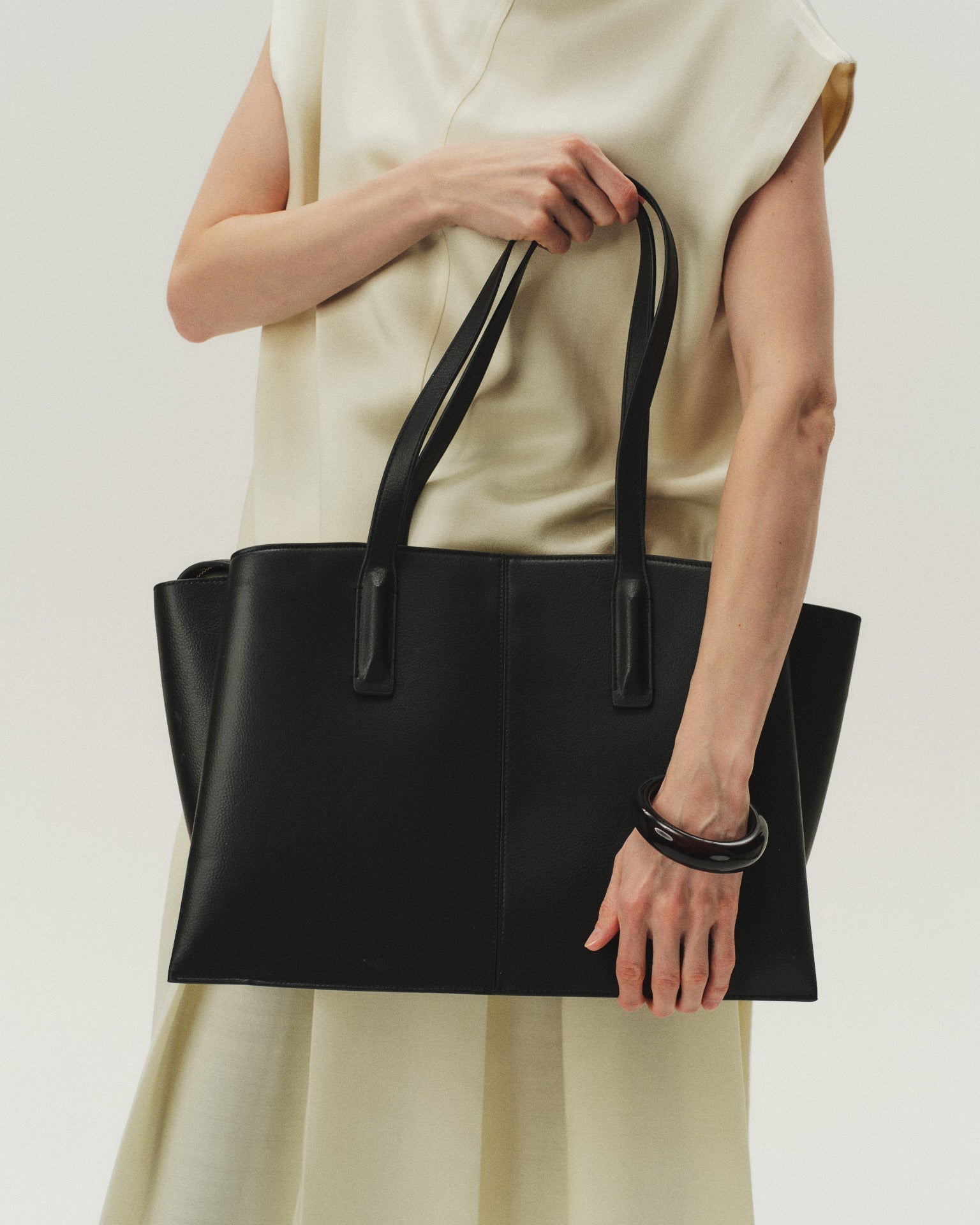 The Essential Tote - Pecan